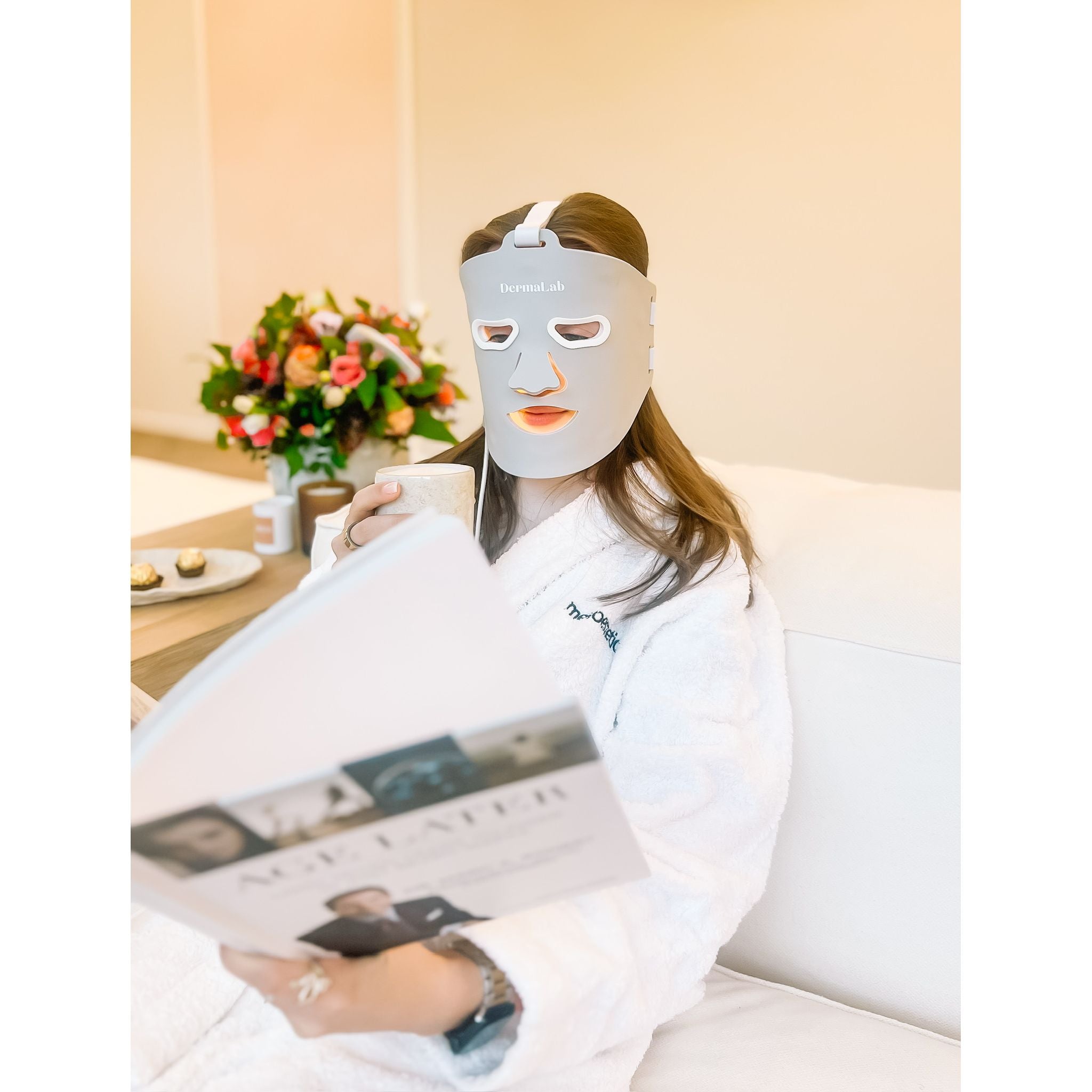 NIEUW! Dermalab Cell Core Pro Led Masker - met gratis ontsmettingsdoekjes / cleanser en zenzaboek