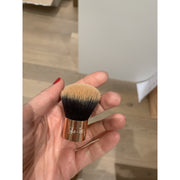 She iss - Mini Kabuki Brush